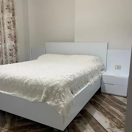 House Apartman Himara